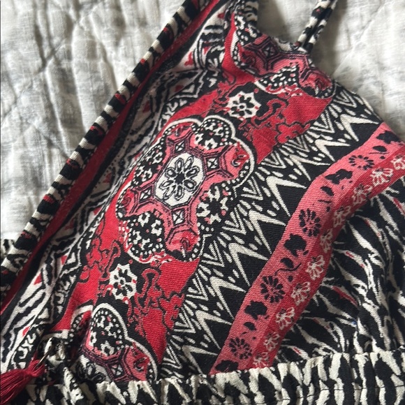 Bohemian Maxi Dress with Red Accents - Picture 10 of 11